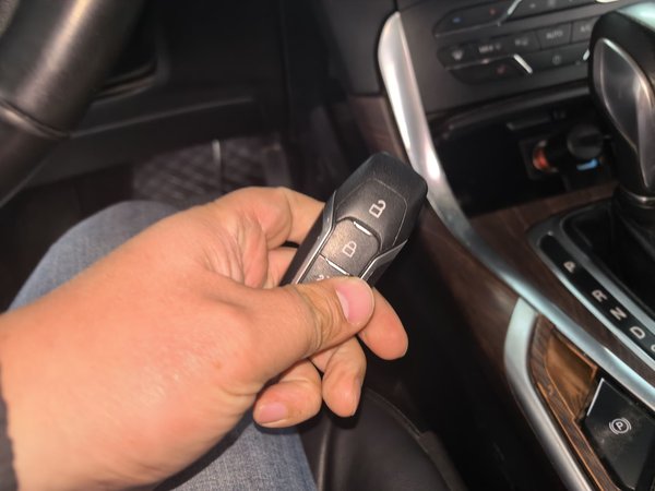 Ford Edge 2017, 165100 км, за 9527 USD - фото 12