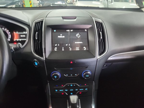 Ford Edge 2018, 92200 км, за 11026 USD - фото 12
