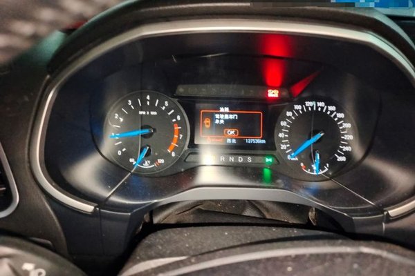 Ford Edge 2018, 127600 км, за 8066 USD - фото 12