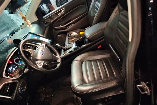 Ford Edge 2018, 127600 км, за 8066 USD - фото 16