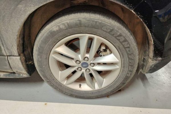 Ford Edge 2018, 127600 км, за 8066 USD - фото 8