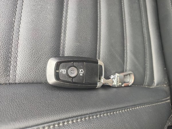 Ford Edge 2018, 59900 км, за 12790 USD - фото 17