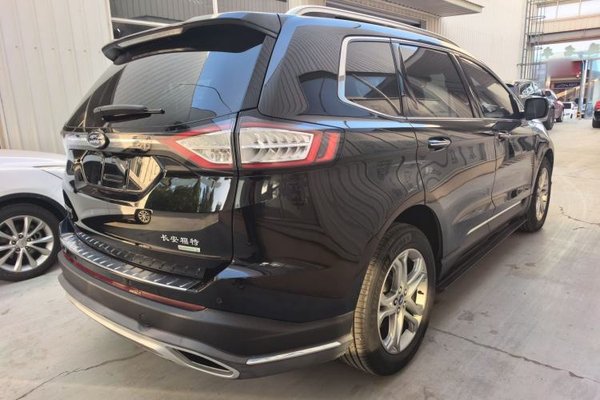 Ford Edge 2018, 84700 км, за 14729 USD