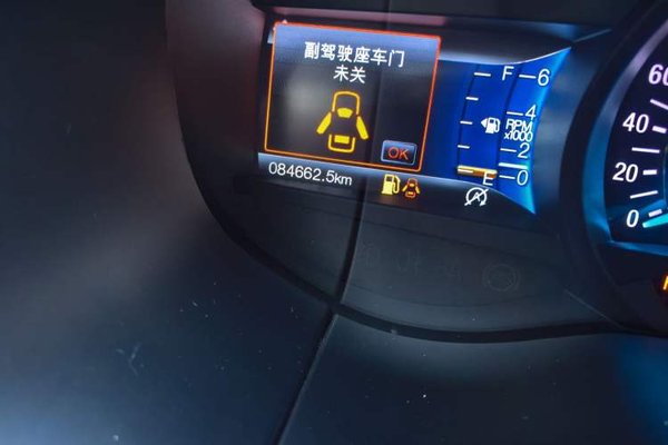 Ford Edge 2018, 84700 км, за 14729 USD - фото 7