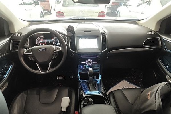 Ford Edge 2018, 132800 км, за 13366 USD - фото 16