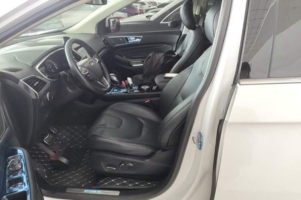 Ford Edge 2018, 132800 км, за 13366 USD - фото 21