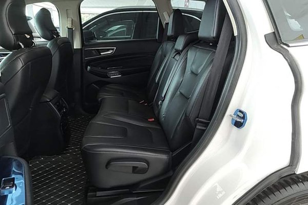 Ford Edge 2018, 132800 км, за 13366 USD - фото 24