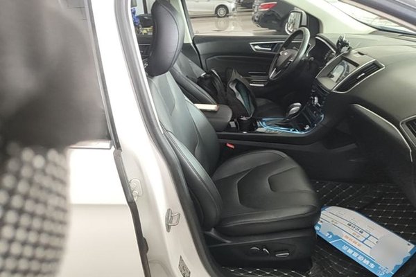 Ford Edge 2018, 132800 км, за 13366 USD - фото 23