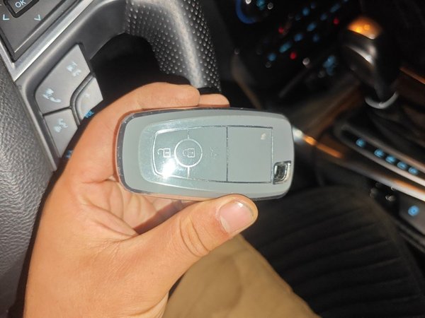 Ford Edge 2018, 48400 км, за 14517 USD - фото 12