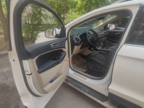Ford Edge 2018, 89200 км, за 8583 USD - фото 17