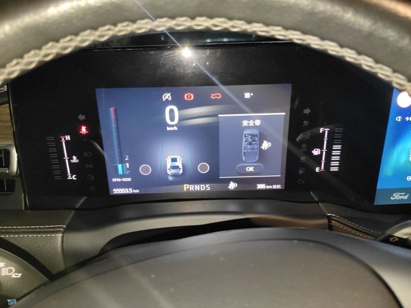 Ford Edge 2021, 55500 км, за 14860 USD - фото 12