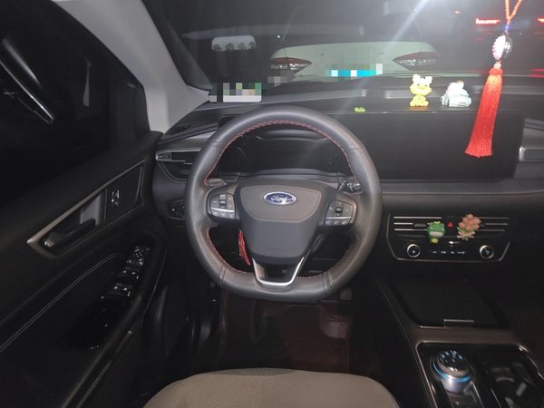 Ford Edge 2021, 31500 км, за 18831 USD - фото 11