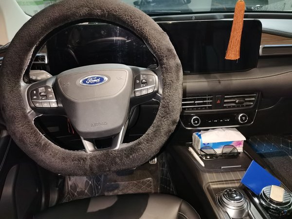 Ford Edge 2021, 39200 км, за 18241 USD - фото 10