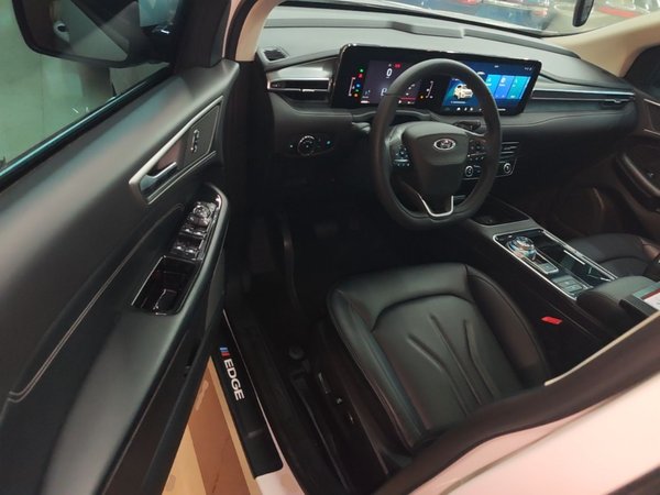 Ford Edge 2021, 43800 км, за 20857 USD - фото 19