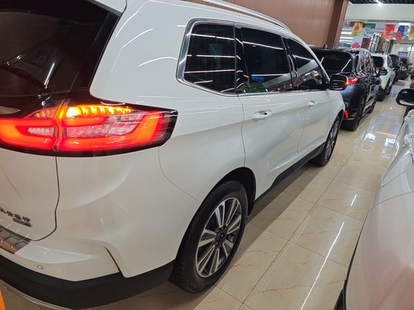 Ford Edge 2021, 43800 км, за 20857 USD - фото 6