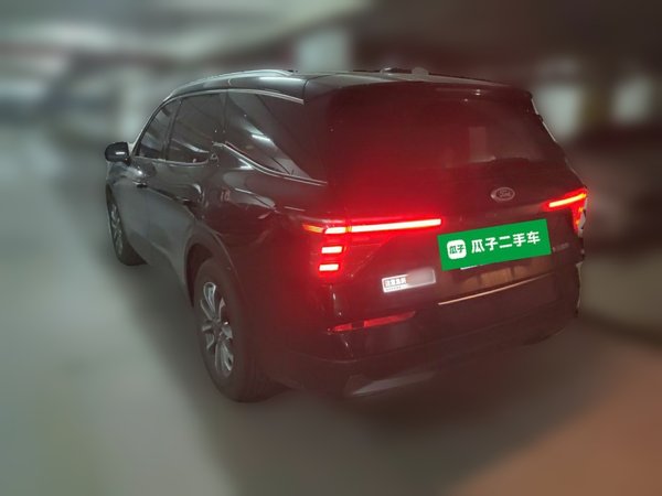 Ford Edge 2025, 9800 км, за 28775 USD