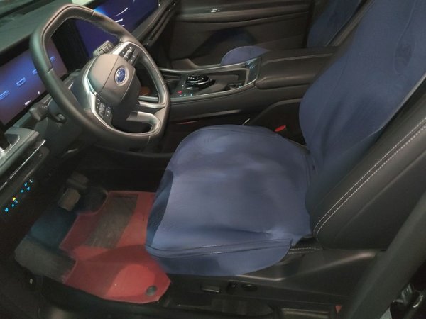 Ford Edge 2025, 9800 км, за 28775 USD - фото 16