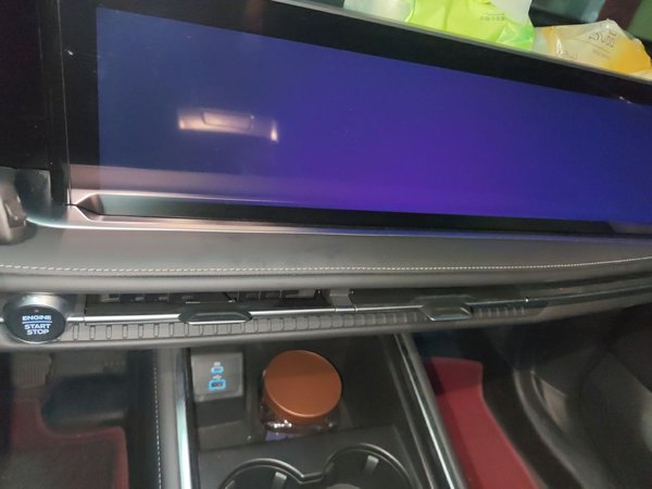 Ford Edge 2025, 9800 км, за 28775 USD - фото 14