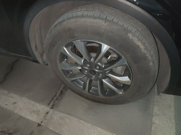 Ford Edge 2025, 9800 км, за 28775 USD - фото 8