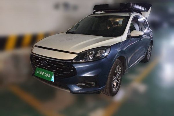 Ford Escape · 2020 год
