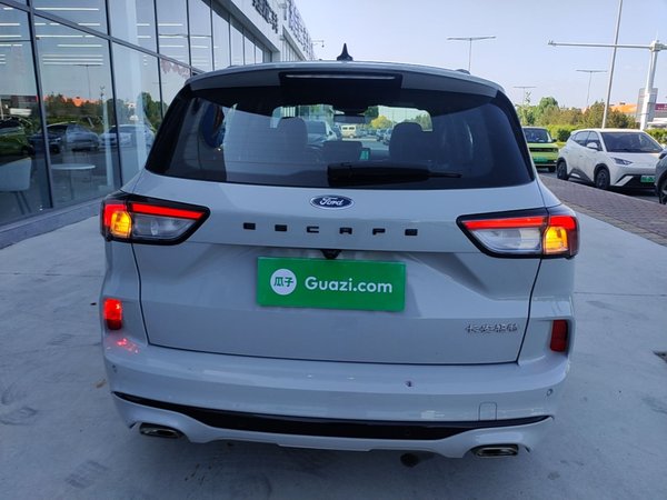 Ford Escape 2024, 18800 км, за 18313 USD