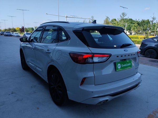 Ford Escape 2024, 18800 км, за 18313 USD