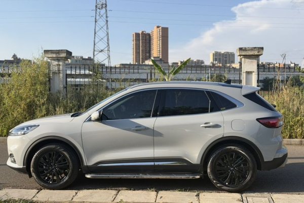 Ford Escape 2024, 28400 км, за 16028 USD - фото 8