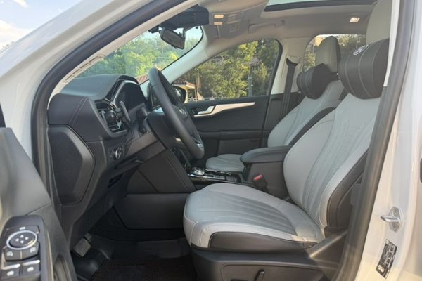 Ford Escape 2024, 28400 км, за 16028 USD - фото 12