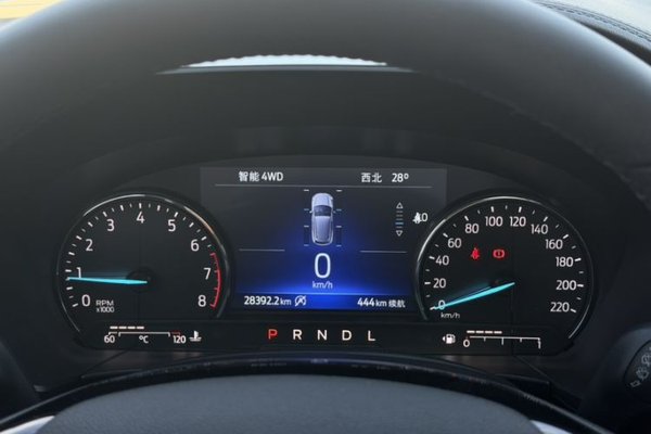 Ford Escape 2024, 28400 км, за 16028 USD - фото 9
