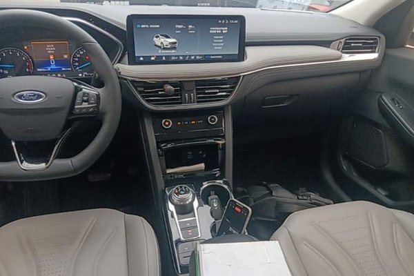 Ford Escape 2024, 77000 км, за 14560 USD - фото 19