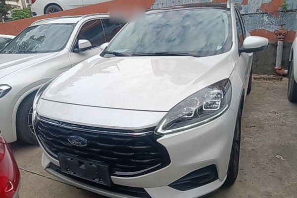 Ford Escape 2024, 77000 км, за 14560 USD