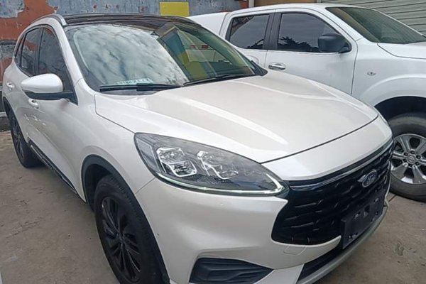 Ford Escape 2024, 77000 км, за 14560 USD