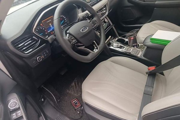 Ford Escape 2024, 77000 км, за 14560 USD - фото 21