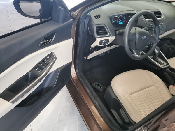 Ford Escort 2015, 104200 км, за 5110 USD - фото 21