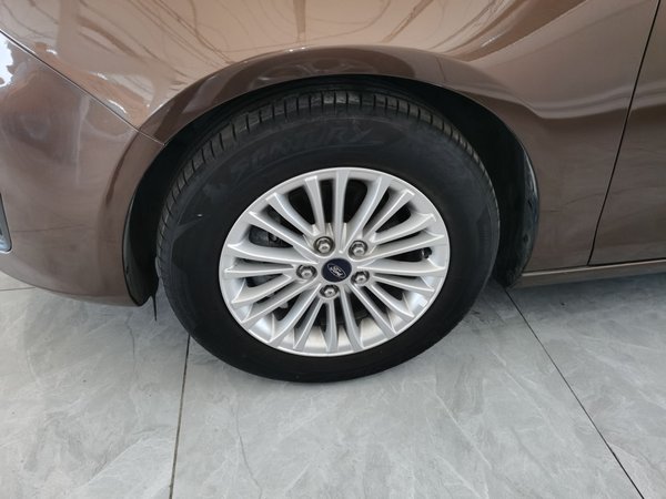 Ford Escort 2015, 104200 км, за 5110 USD - фото 9