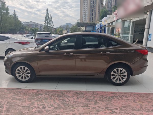 Ford Escort 2015, 115600 км, за 5467 USD