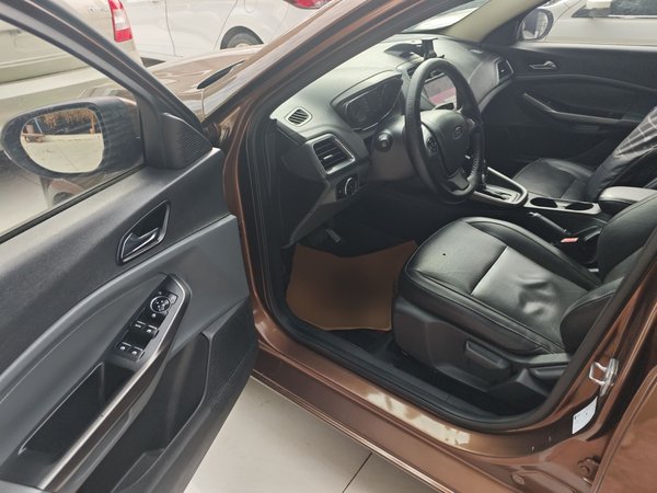 Ford Escort 2015, 115600 км, за 5467 USD - фото 19