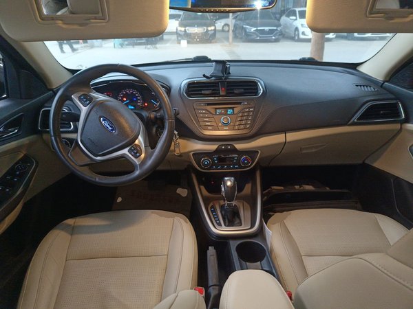 Ford Escort 2015, 125300 км, за 4956 USD - фото 20