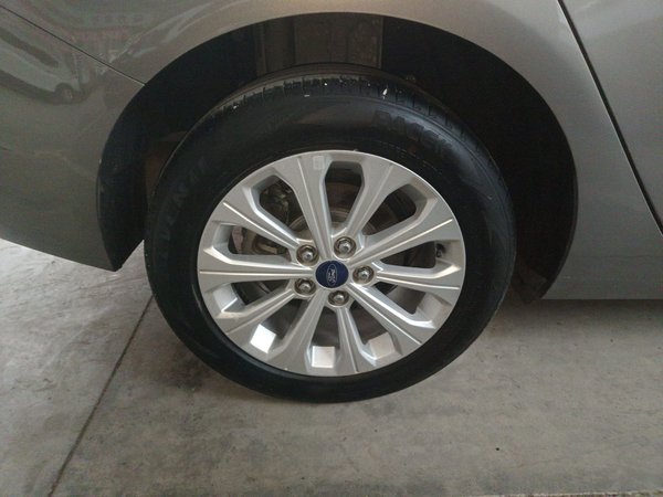 Ford Escort 2015, 125300 км, за 4956 USD - фото 10