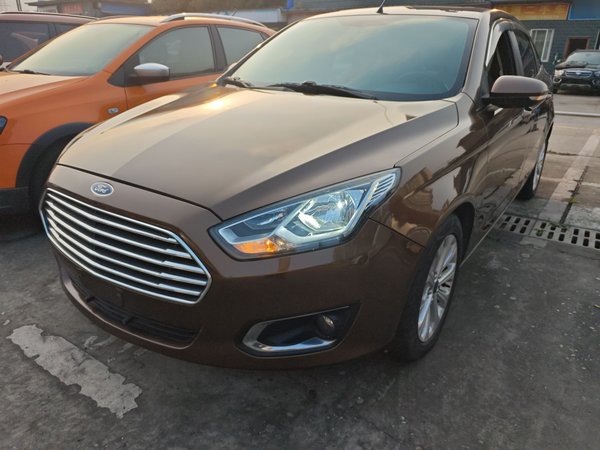 Оценка
C
Used Ford Escort 2015 1.5L Automatic Fashion Model