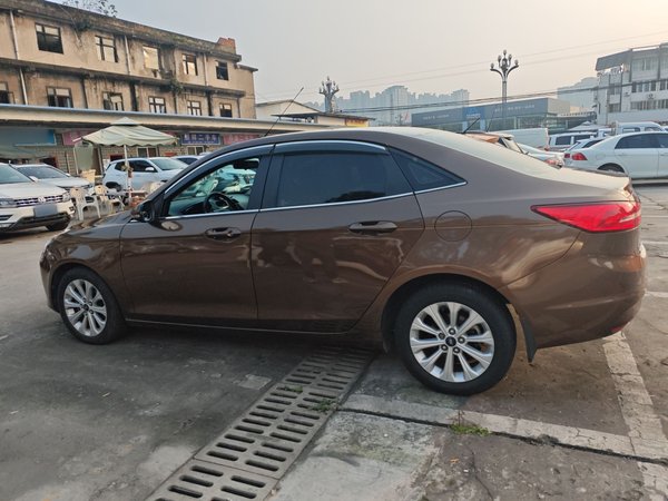 Ford Escort 2015, 92800 км, за 4959 USD