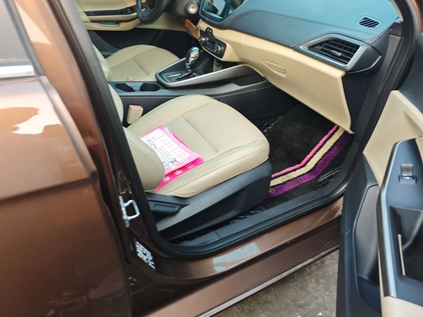 Ford Escort 2015, 92800 км, за 4959 USD - фото 23