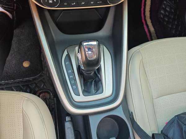 Ford Escort 2015, 92800 км, за 4959 USD - фото 17