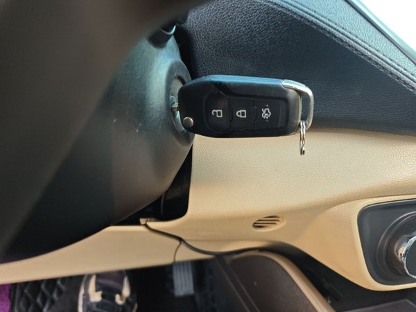 Ford Escort 2015, 92800 км, за 4959 USD - фото 12