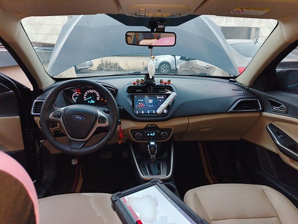 Ford Escort 2015, 105700 км, за 4522 USD - фото 13