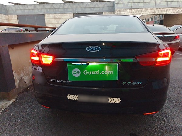 Ford Escort 2015, 105700 км, за 4522 USD