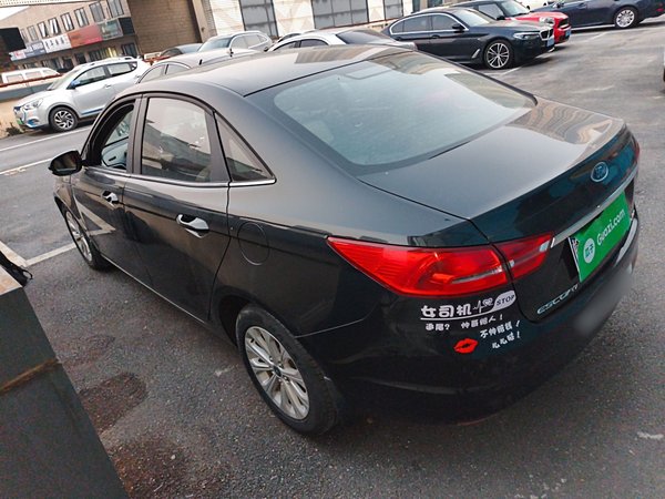 Ford Escort 2015, 105700 км, за 4522 USD