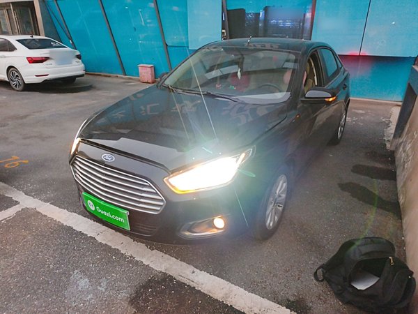 Ford Escort 2015 1.5L Automatic Fashion Model