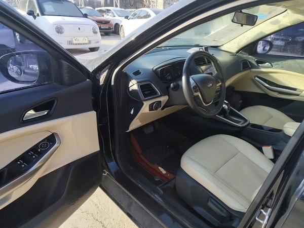 Ford Escort 2015, 160800 км, за 5209 USD - фото 18