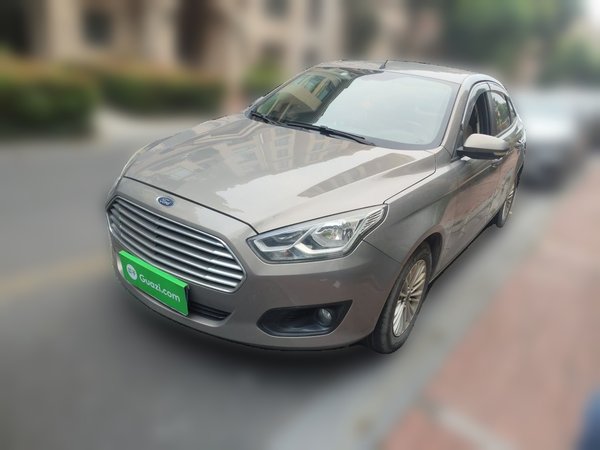 Ford Escort · 2015 год